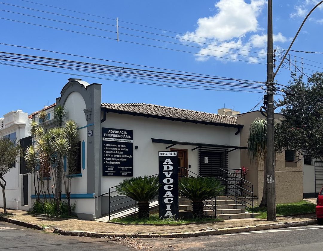Fachada do escritório Soccal & Brunetti Advogados na Av. Bandeirantes, 222, em Araraquara